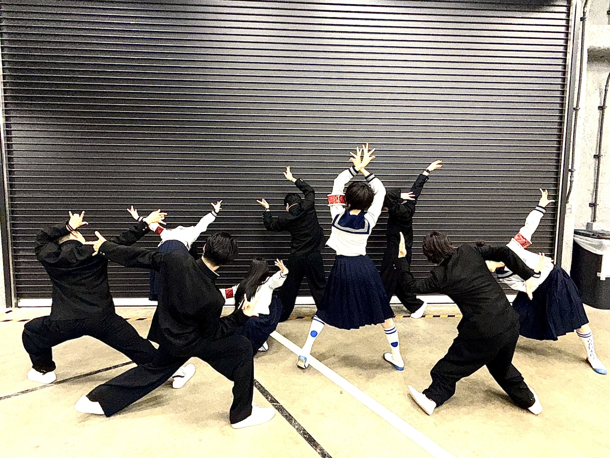 新しい学校上着。 ATARASHII GAKKO! - 新しい学校のリーダーズ on X: 