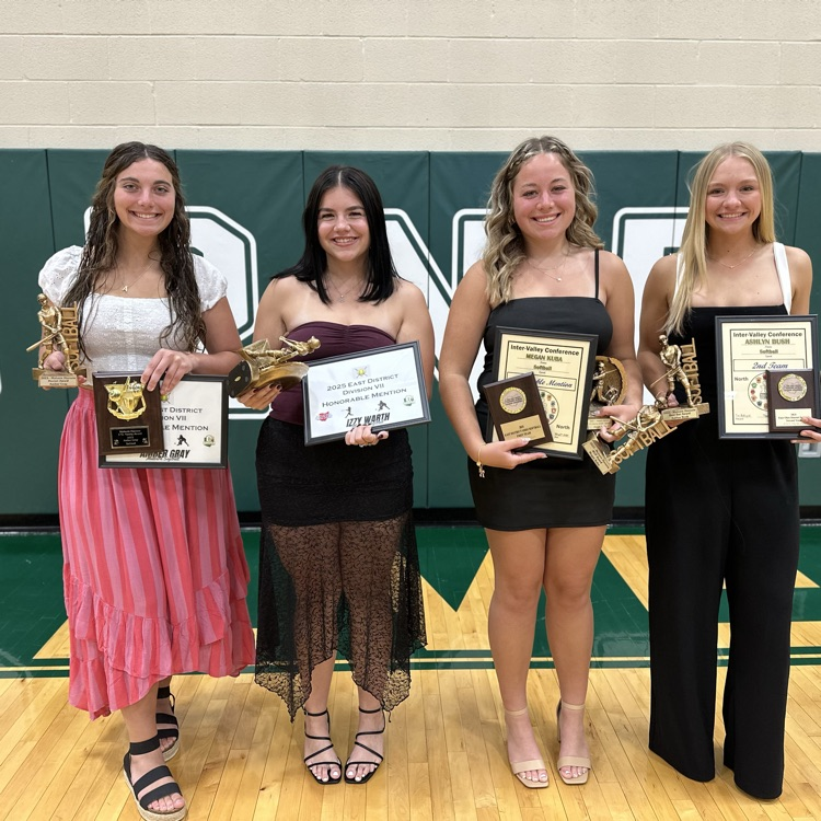 🎉 Congratulations to our Baseball and Softball Spring Sports Celebration Award Winners! 🎉

Go Hornets!