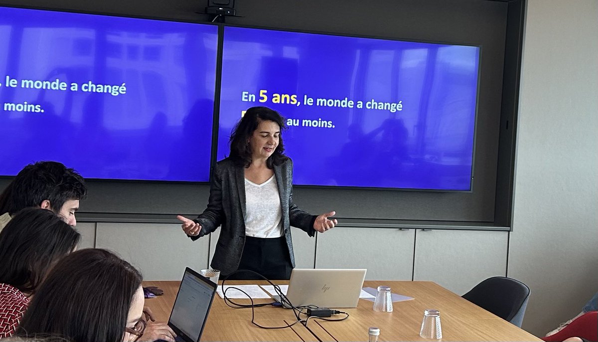 Studyrama G Ecoles (@s_grandesecoles) on Twitter photo 📍En direct de la conférence de presse de <a href="/NEOMAbs/">NEOMA Business School</a>. Au programme :
-De nouveaux partenaires à l’international
-Lancement d’un cours de littérature pour les PGE1
- Évolution du portefeuille de MSc et de spécialisations dans la finance et la sécurité alimentaire
<a href="/delphmanceau/">Delphine Manceau</a> 📍En direct de la conférence de presse de <a href="/NEOMAbs/">NEOMA Business School</a>. Au programme :
-De nouveaux partenaires à l’international
-Lancement d’un cours de littérature pour les PGE1
- Évolution du portefeuille de MSc et de spécialisations dans la finance et la sécurité alimentaire
<a href="/delphmanceau/">Delphine Manceau</a>