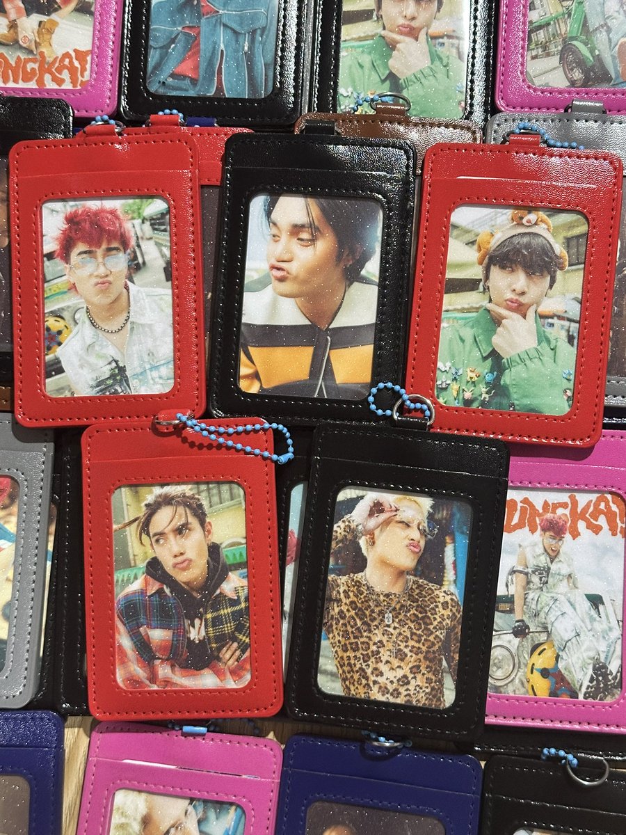 AtinMapa's tweet image. SAW-PRISEEEE!!
FREEBIES KAYO DYAN~ ☺️
We got chu mga kaps !

All of these freebies will be available for grab at our fanzone booth on DAY 1 only (May 31) from 10am until supplies last ! 
See you all 💙

🍎 like, rt or follow
🍎 1:1 

#SB19 @SB19Official 
#SB19SimulaAtWakas 
 
1/3