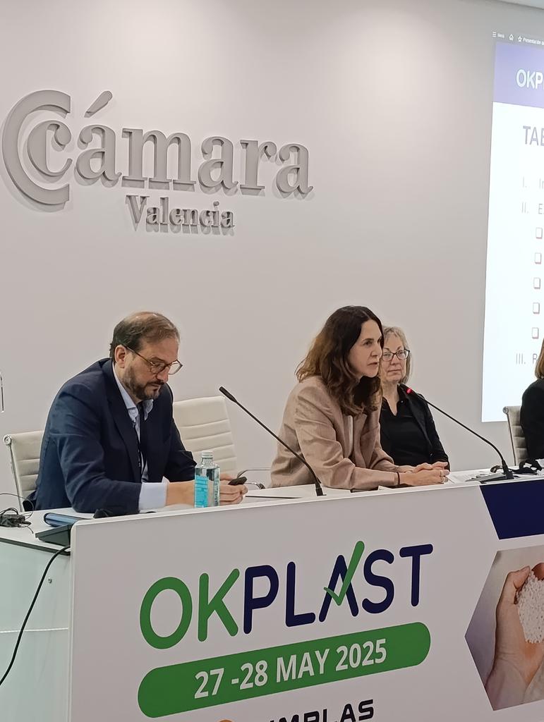 <a href="/ANAIP_es/">ANAIP</a> ¿Cómo impacta el Reglamento de envases y residuos de envase en el Real Decreto 1055/2022?, así arranca la ponencia de María José Rovira de <a href="/CECAMAGAN/">@CECAMAGAN</a> y WOMEN ACTION SUSTAINABILITY.