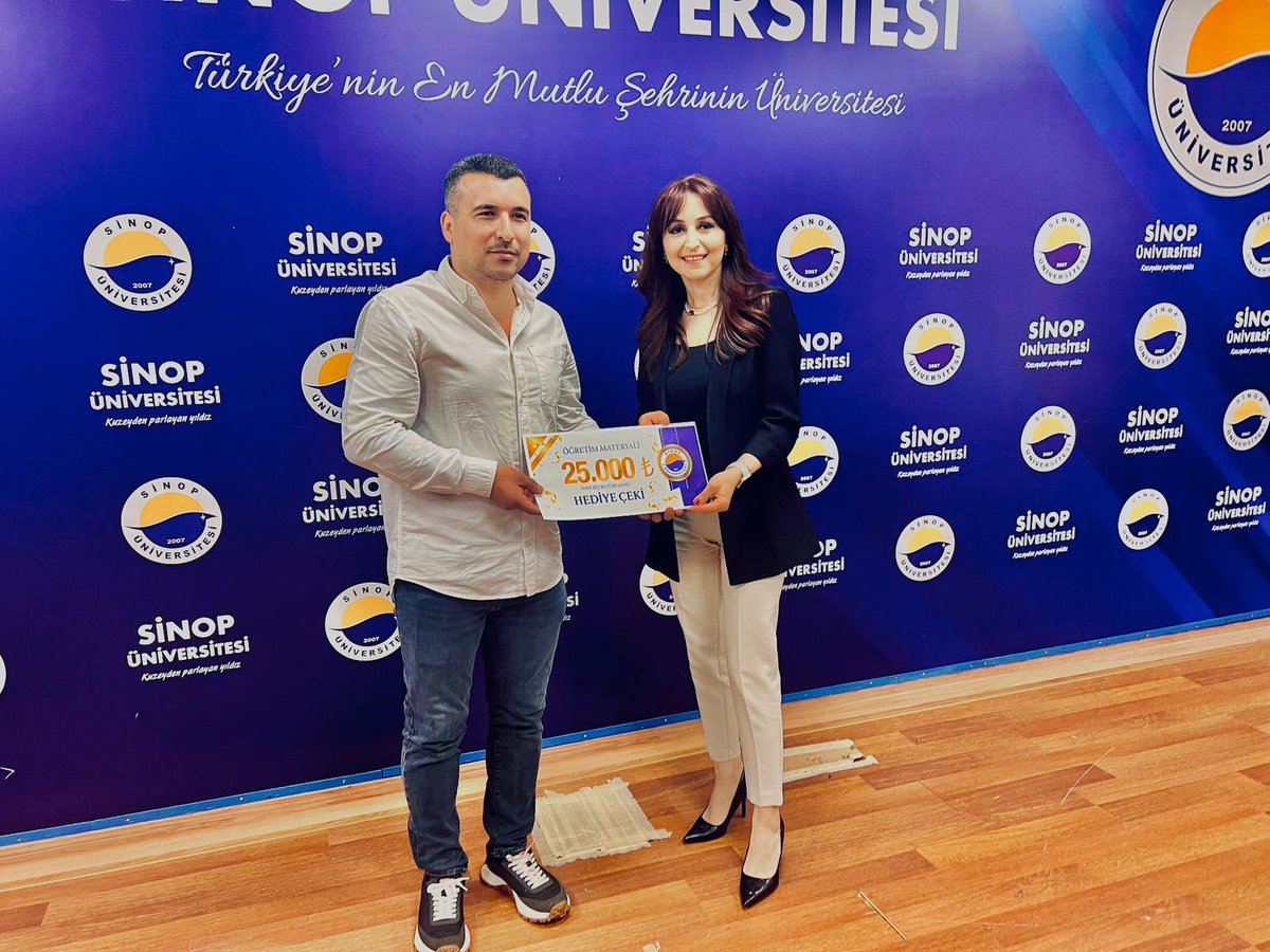 Sinop Üniversitesi’nin 18. kuruluş yıl dönümü münasebetiyle Ahmet Muhip Dıranas Uygulama Oteli'nde düzenlenen Akademik Biniş Giyme ve Performans Ödül Törenine Baro Başkanımız Av. Funda Öztürk Altuntaş katılım sağlamıştır.