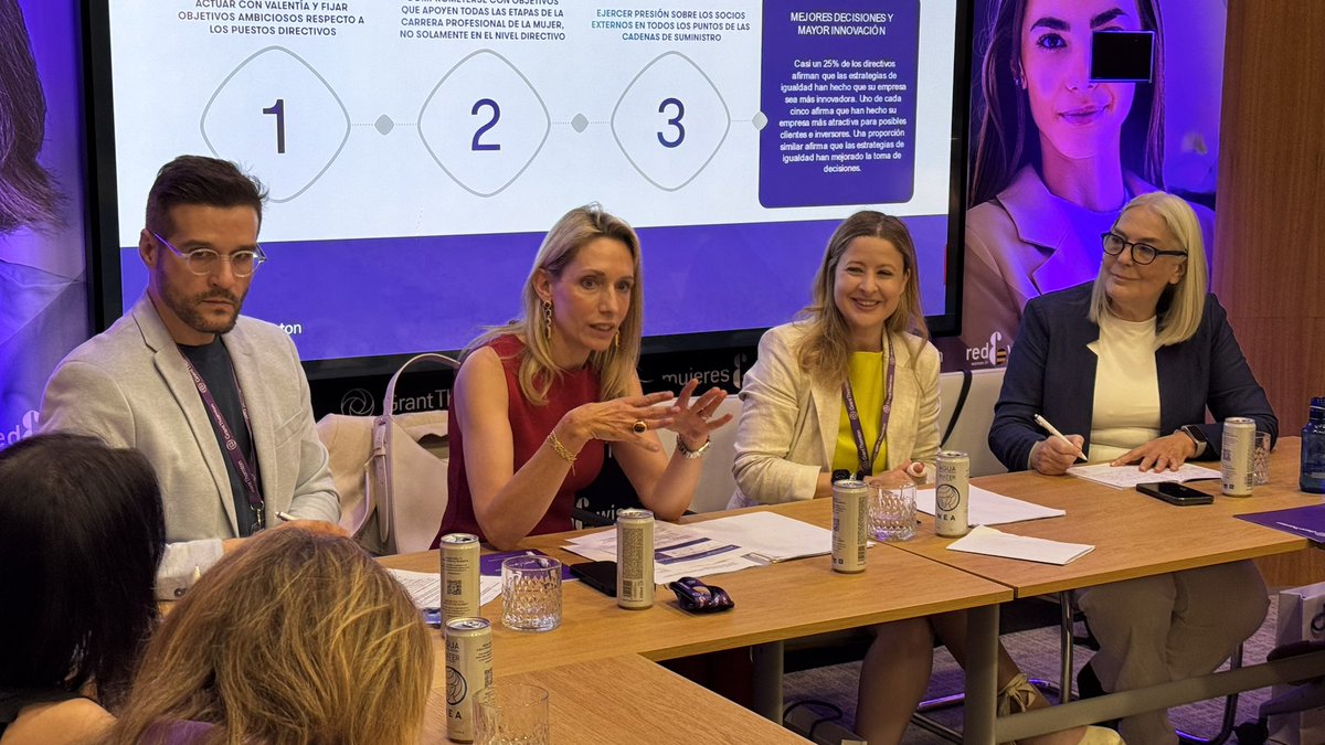 Grant Thornton España (@grantthorntonsp) on Twitter photo <a href="/MercedesWullich/">Mercedes Wullich</a> <a href="/mujeresycia/">MujeresyCia</a> <a href="/cristinaycue/">Cristina Muñoz-Aycuens</a> 💼 “El cargo de responsable de recursos humanos es el que mayor presencia de mujeres tiene en nuestro país, acercándose a la paridad (47,5%), seguido por la dirección de marketing (34,5%); CFO o directora financiera (33,2%) y directora de operaciones (30%). A continuación, se <a href="/MercedesWullich/">Mercedes Wullich</a> <a href="/mujeresycia/">MujeresyCia</a> <a href="/cristinaycue/">Cristina Muñoz-Aycuens</a> 💼 “El cargo de responsable de recursos humanos es el que mayor presencia de mujeres tiene en nuestro país, acercándose a la paridad (47,5%), seguido por la dirección de marketing (34,5%); CFO o directora financiera (33,2%) y directora de operaciones (30%). A continuación, se