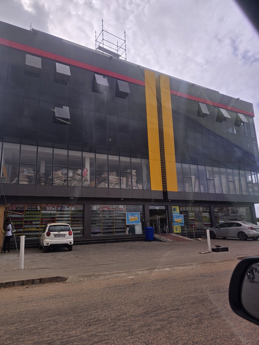 garyalsmith's tweet photo. Not content with having hundreds of China Malls around the country, our eastern friends now have a China Economics Mall at Darkuman. Not sure what the 'economics' there means, but there you go. https://t.co/s42GIFaMfJ