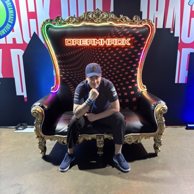 R4V3770's tweet photo. #NuovaFotoProfilo https://t.co/aStl93fW1W