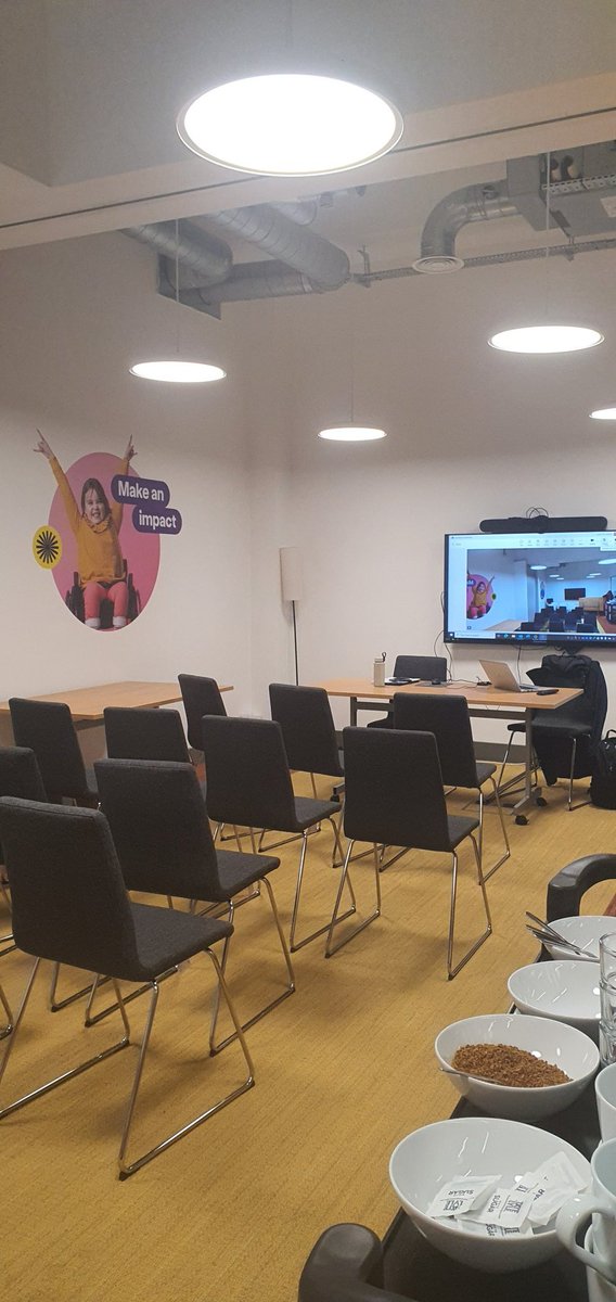 Getting ready at the @Scope Community Hub Leeds for our Disability Hub meeting today! 
🚍 Excited as we havr <a href="/FirstBusUK/">FirstBusUK</a> coming in to hear directly from our hub members about how to improve access for disabled people. 
This is the best part of my job! 💪
#Accessibility
