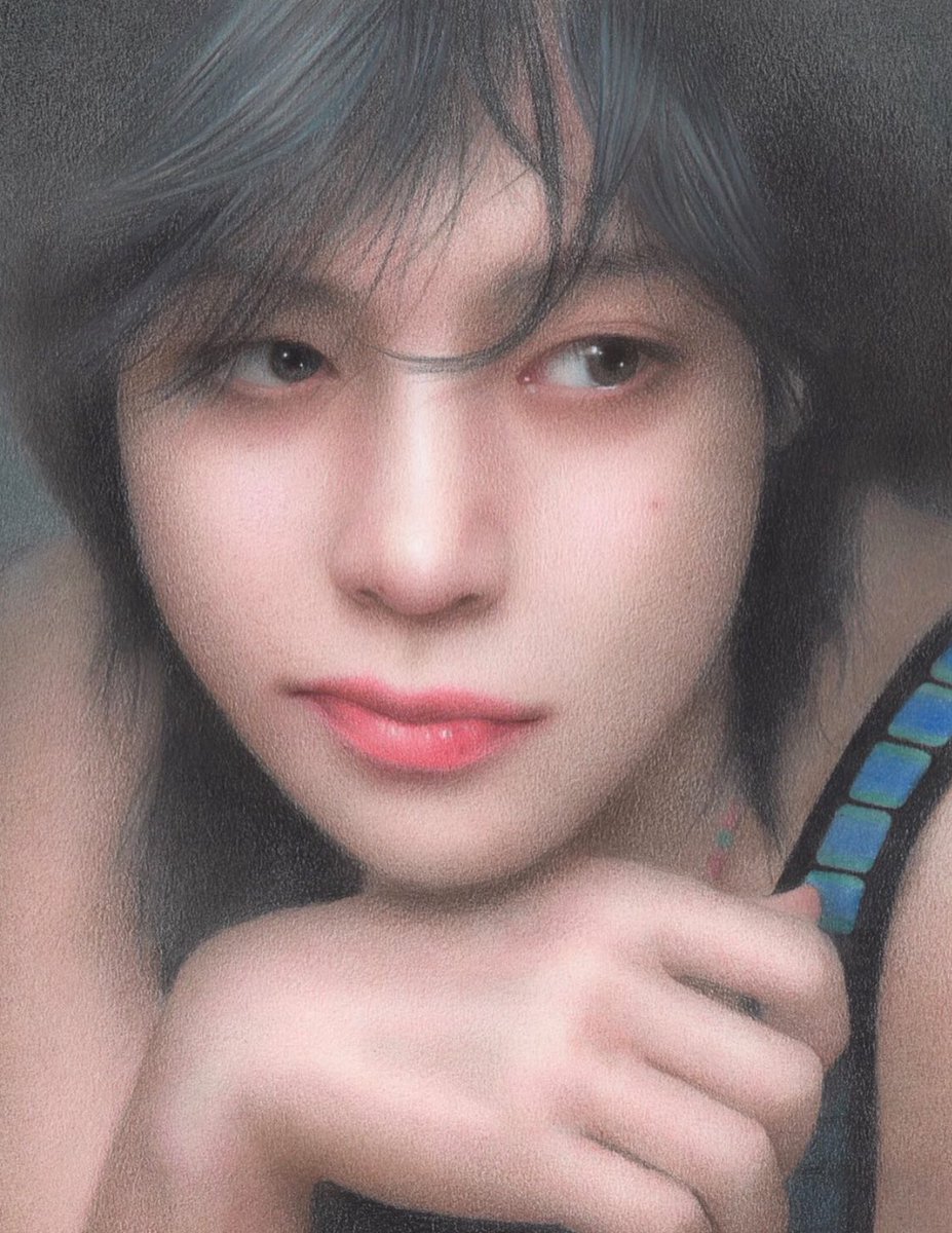 AfterHappy2025's tweet photo. Colored pencil on paper
#Happy_Ever_After_exhibition
#방탄소년단_팬아트전시회 https://t.co/20kkL3FkMJ
