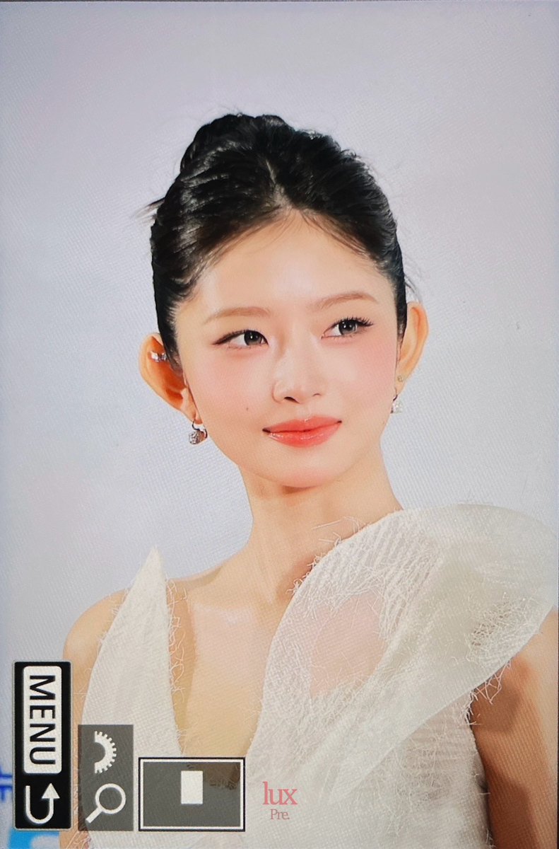 lux_0203's tweet photo. 250528 pre.

#아이브 #레이 #IVE #REI #レイ https://t.co/voFTrJJwMd