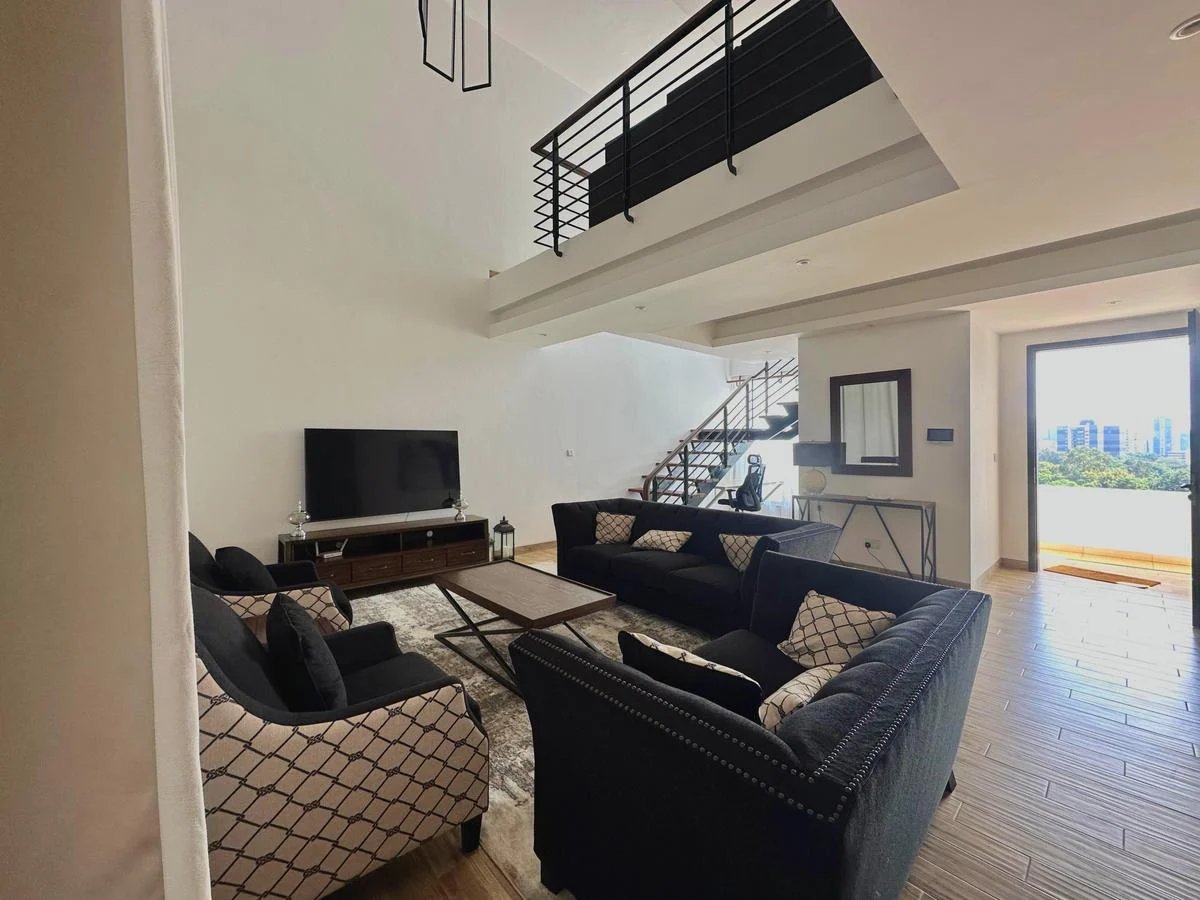 _moekahomes's tweet photo. 📍Riverside Drive, Westlands

3 bedroom duplex (all en-suite, 3,100 Sq. ft) plus DSQ

RENTAL: Kes 350,000/ month

Call/WhatsApp: +254115727087

#RealEstateTips Mpigs Beatrice Elachi Sudi Subaru Forester https://t.co/utPLlJQzoX