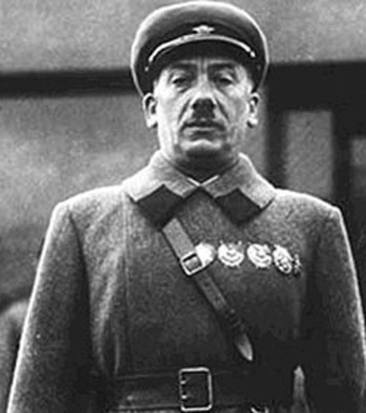 RT by @mikenov: 28.03.1937 арестован нарком НКВД Генрих Ягода. При обыске у него в числе прочего изъяли: порнографических фото - 3904 шт., порнофильмов - 11 шт., резиновый половой орган (мужской)