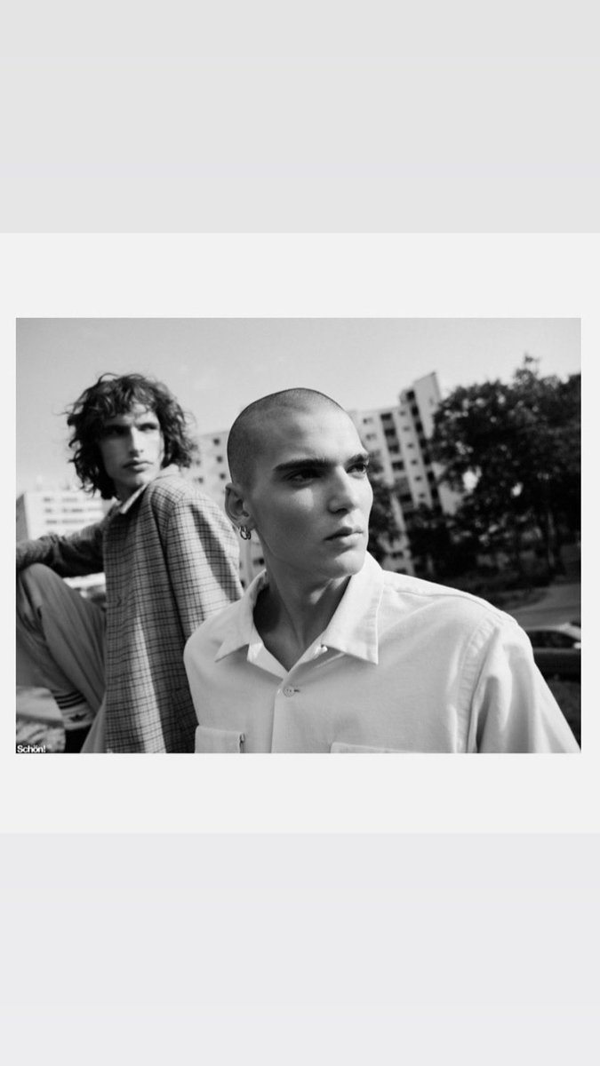 MarkusGalic's tweet photo. editorial published in Schönmagazine 

#photographer @verenaknemeyer @double_t_photographers 
#fashionstylist 
@markusstyling 
#hairandmakeupartist
 @sabinewicker 
#agency @liganord_agency #digital #digitaloperator #retoucher @linascheffran 
#helpinghands  @celiajoyhomann https://t.co/MjX0s0TyIH