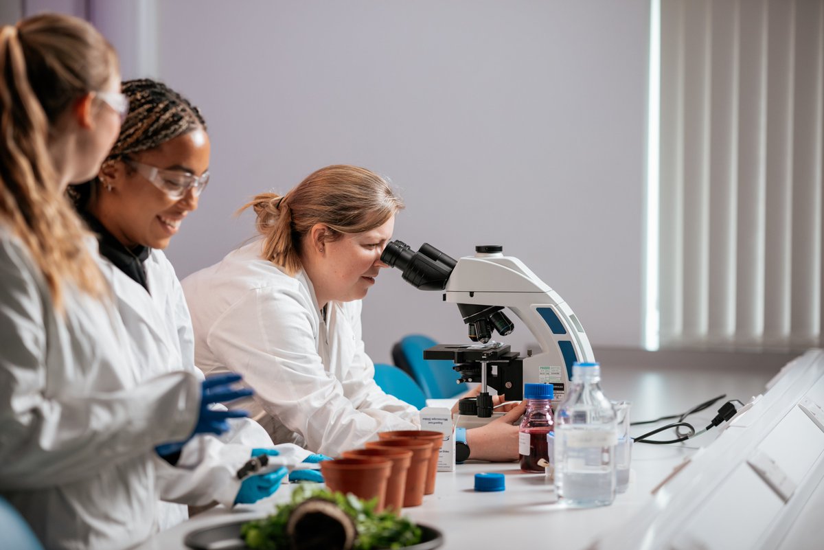 Join us for the Festival of Ideas 2025, with 4 events here at YSJ. 👇

Curious Minds Discovery Zone - 7 June📅
Pushing Boundaries in Biomedicine - 7 June 📅
The Old School Tie - 13 June📅

eventbrite.co.uk/cc/york-festiv…