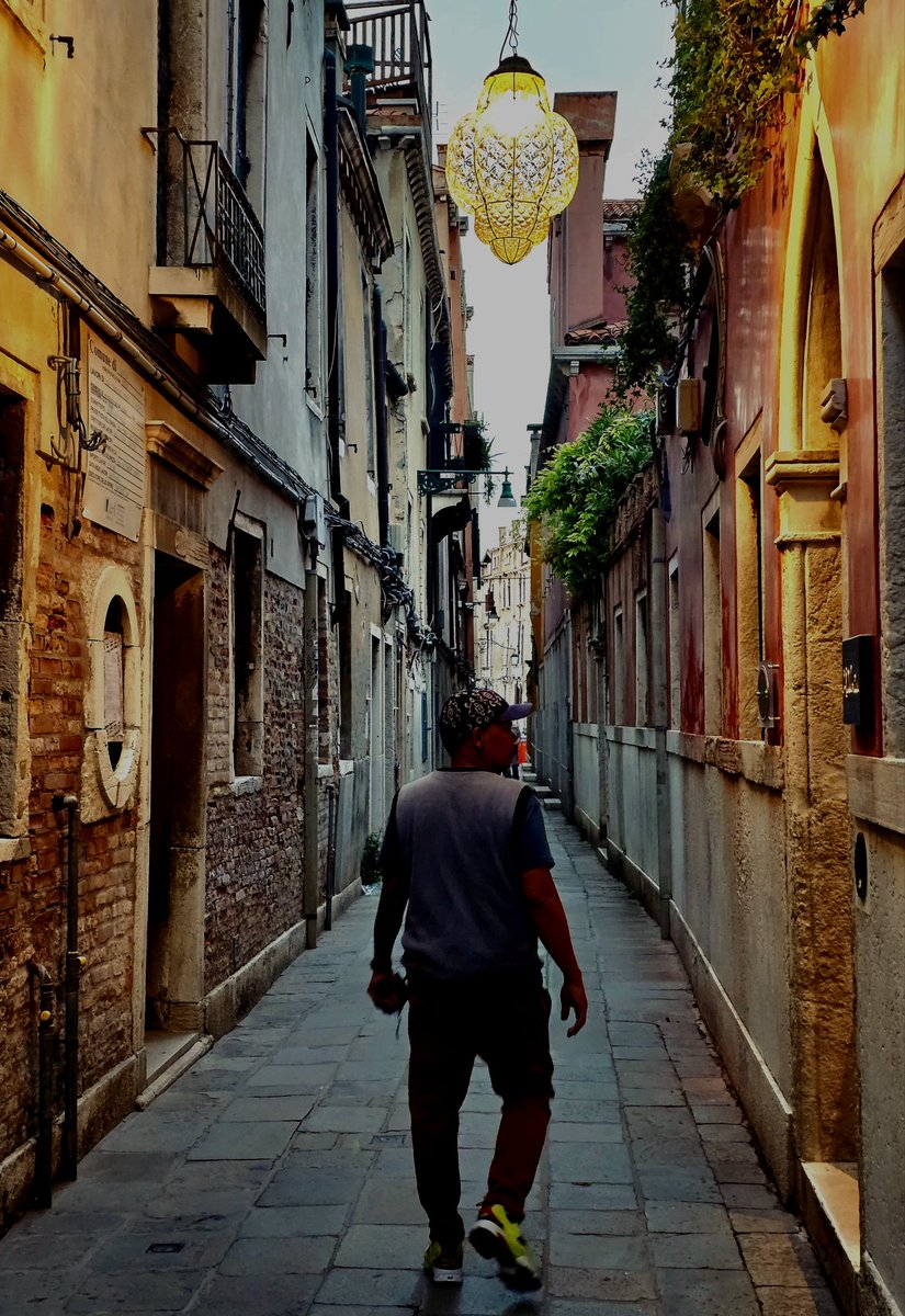 Retired_Invest's tweet photo. Bonjorno  #Venice I am back!  This week I will be touching water and bridges and Gondolas again.
#crypto #cryptocurrency #CryptoNews #blockchain #Web3 #DeFi #AI #AIAgent #ankr #travel #vlog https://t.co/zX9UBS08kZ