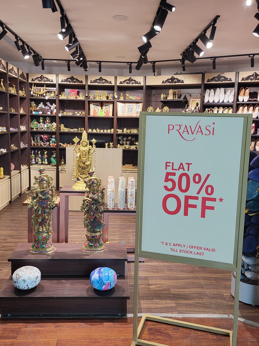 aaiasrairport's tweet photo. It's Delight Week at #AmritsarAirport!
We're rolling out smiles with exclusive discounts and special offers—because your journey deserves more than just a takeoff.
Fly in,shop more,and experience the joy of flying with Amritsar Airport!
#PassengerDelight #FlyAmritsar #TravelHappy https://t.co/9VPoYfKXNb