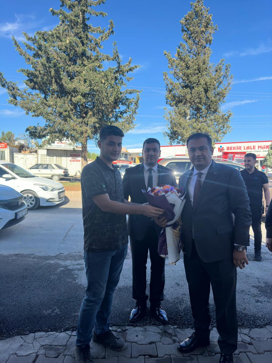 Cumhurbaşkanı Kararnamesi ile Konya Seydişehir atanan <a href="/eyyubiye_kaymak/">Eyyübiye Kaymakamlığı</a> Kaymakamımız sn <a href="/hamit_kyc/">hamit kıyıcı</a> beyefendiye şehrimize ilçemize ve esnaflarımıza yaptığı hizmetlerden dolayı esnaf ve sanatkarımızın adına teşekkür ederim.Rabbim yolunu bahtını açık etsin inşallah Biz sizden