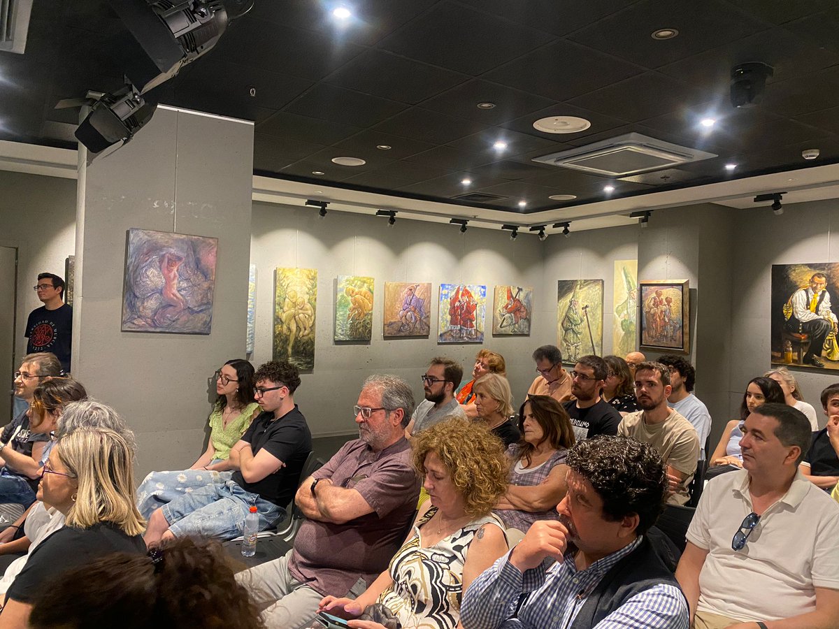 UMU Divulga (@umudivulga) on Twitter photo 📣Ayer despedimos el ciclo "La <a href="/UMU/">Universidad Murcia</a> y la Cultura Científica" con la charla de Ana María Bravo sobre lenguaje, magia y ornitorrincos 🧊🦫💬
Gracias a todas las personas que nos habéis acompañado estos meses❤️
¡Nos vemos próximamente! 👋
<a href="/FECYT_Ciencia/">FECYT</a> <a href="/CienciaGob/">Ministerio de Ciencia, Innovación y Universidades</a> 📣Ayer despedimos el ciclo "La <a href="/UMU/">Universidad Murcia</a> y la Cultura Científica" con la charla de Ana María Bravo sobre lenguaje, magia y ornitorrincos 🧊🦫💬
Gracias a todas las personas que nos habéis acompañado estos meses❤️
¡Nos vemos próximamente! 👋
<a href="/FECYT_Ciencia/">FECYT</a> <a href="/CienciaGob/">Ministerio de Ciencia, Innovación y Universidades</a>