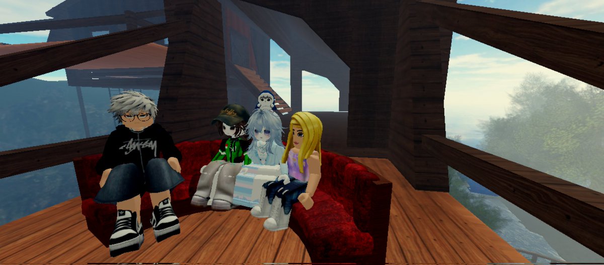 howzye's tweet image. langsung dikasi wejangan 😔😔😔 ty guys, proud of us 🫰🏻 #BackWork