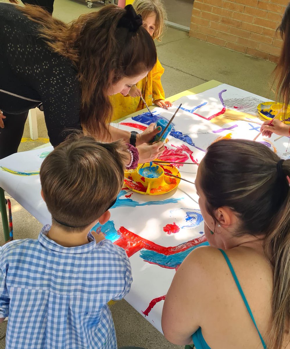 Escola Els Picots tweet media