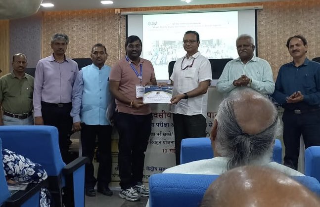 SriRenikunta's tweet image. 🚧 Certified Road Safety Auditor! ✅

Completed the 15-day certification course on “Road Safety Audit and related aspects” by @CSIRCRRI , New Delhi (13–28 May 2025).

Thanks to @MORTHIndia &amp;amp; CRRI for this valuable opportunity! 
#RoadSafety #CSIRCRRI #MoRTH  #SrikanthRenikunta