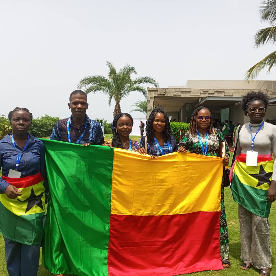 Nelly Michaï, jeune fille leader engagée au sein de notre réseau d’organisations de jeunes porte la voix des jeunes du #Bénin au premier Forum régional des Conseils consultatifs des jeunes YAP en Guinée <a href="/ab_benin/">Blogueurs du Bénin</a> <a href="/ilewabj/">iléwa</a>