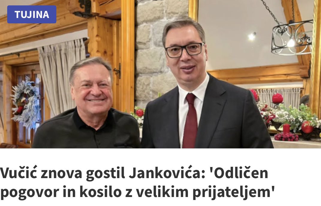 A se samo meni bruha ob tem medsebojnem hvaljenju? 😳🤮