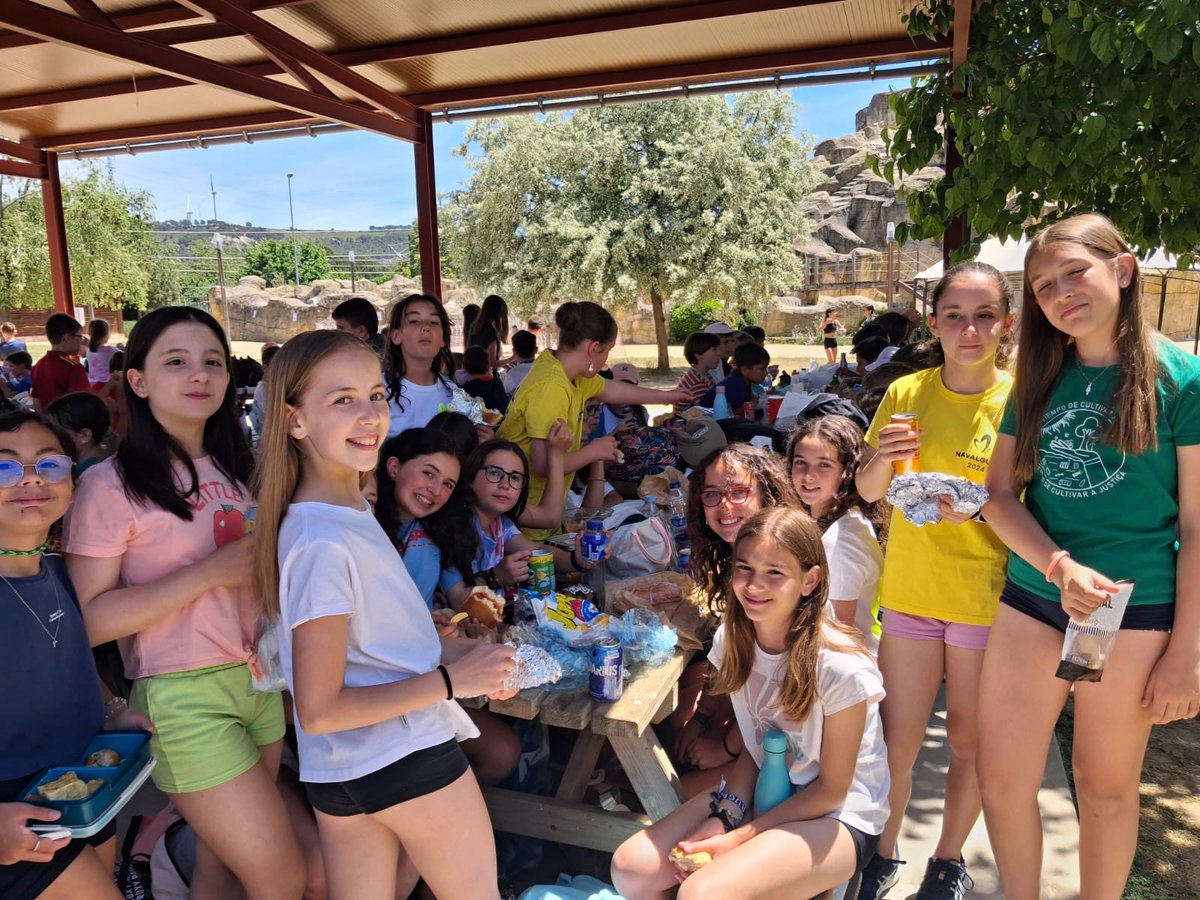 MaristasInmaculadaVa tweet media