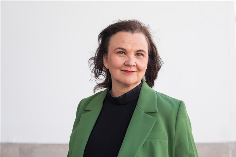 Tietotulva haastaa varautumista ja resilienssiä, sanoo Vaasan yliopiston uusi resilienssitutkimuksen työelämäprofessori, ETYJin vanhempi strateginen neuvonantaja Hanna Smith.

➡️ Lue lisää: uwasa.fi/fi/uutishuone/…