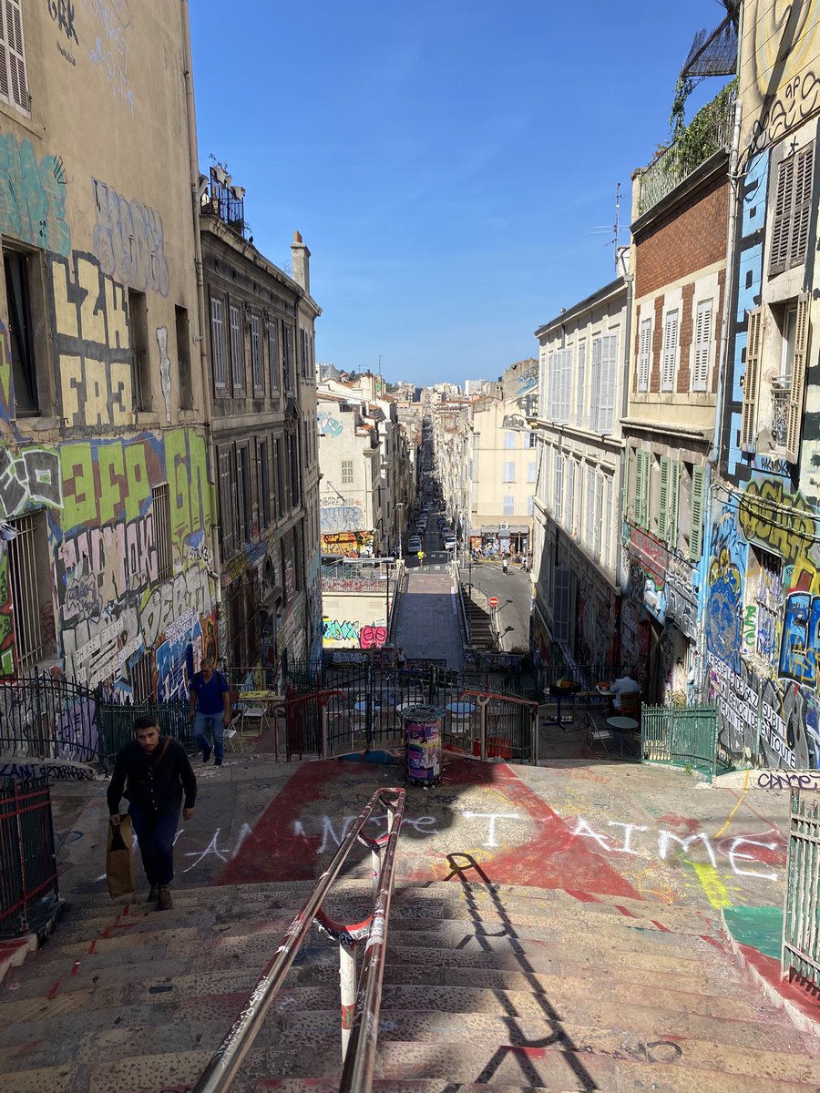 Feels like summer this morning around #Marseille's Cours Ju!