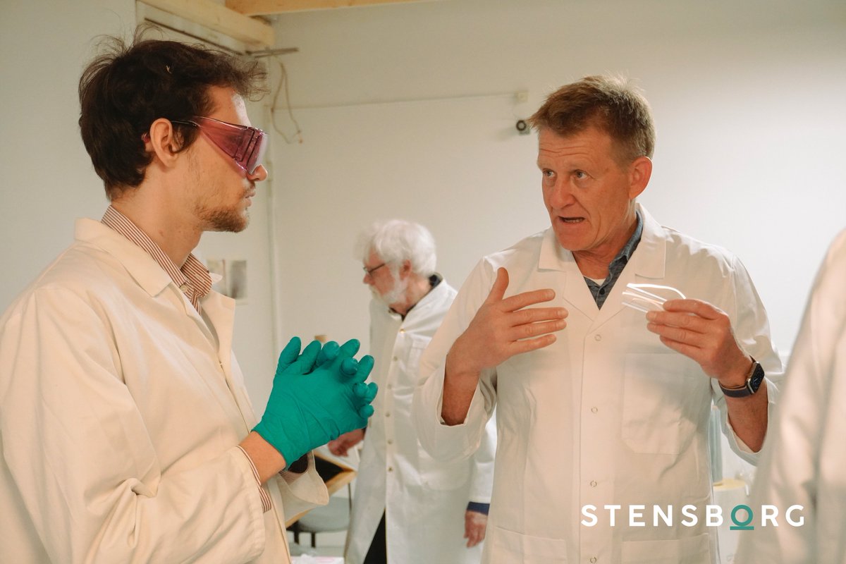 💡After #Innovation comes production!

We’ve officially started structure viability tests for upscaling in our ColorFoil project, in collaboration with <a href="/SyddanskUni/">Syddansk Universitet</a> , <a href="/DTUtweet/">DTU</a> and Racell to improve #SolarCell efficiency.

📈#Research is one step one closer to reality.