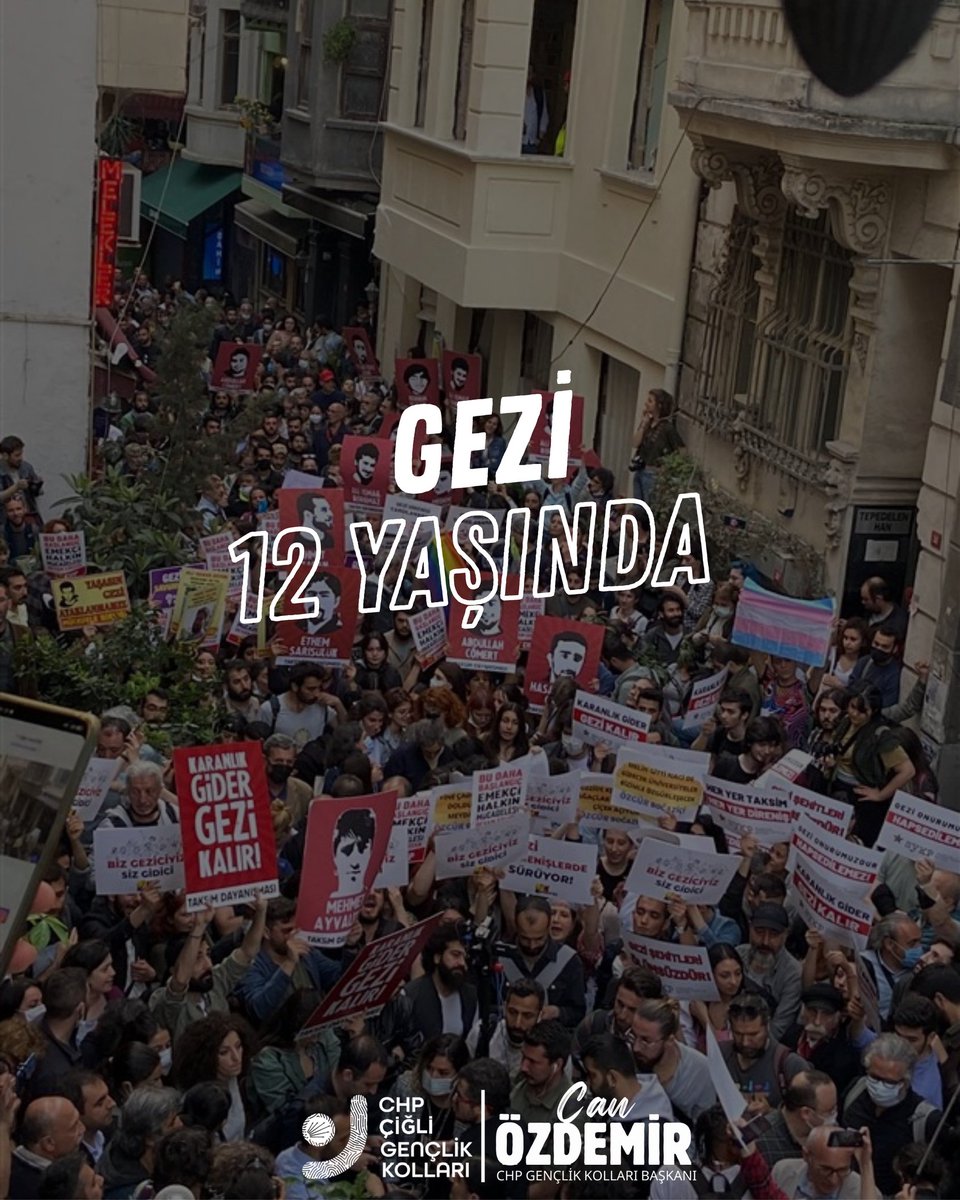 Gezi Parkı, 12 yaşında, milyonların adalet, özgürlük ve yaşam hakkı için onurla direndiği bir mücadeleydi. Hayatını kaybedenleri saygı ve sevgiyle anıyor, haksız yere tutuklananların bir an önce özgürlüğüne kavuşmasını diliyoruz.
#Gezi12Yaşında #GeziDirenişi
