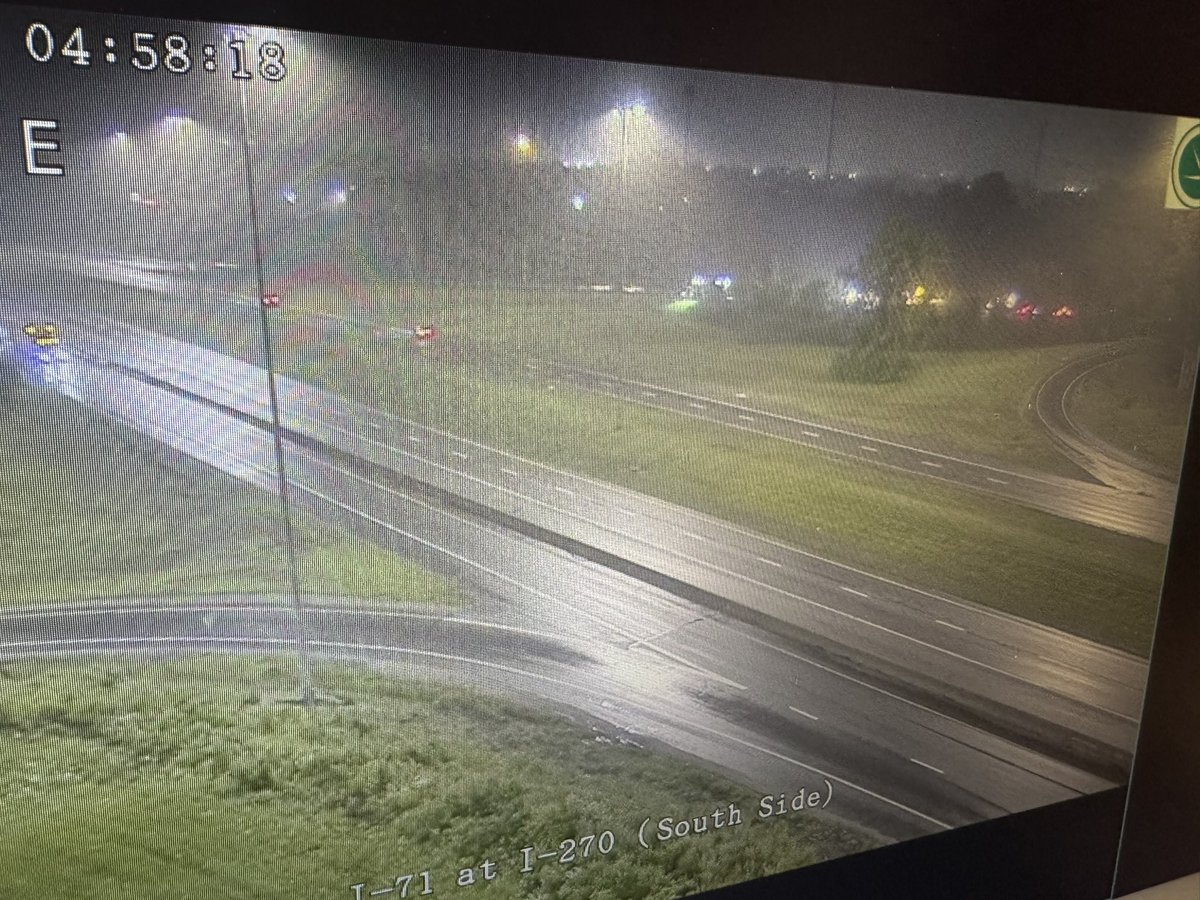 71 NB/SB blocked to 270 EB due to crash on the southside <a href="/wsyx6/">WSYX ABC 6</a> <a href="/fox28columbus/">FOX 28 Columbus</a> #GDCTeamTraffic