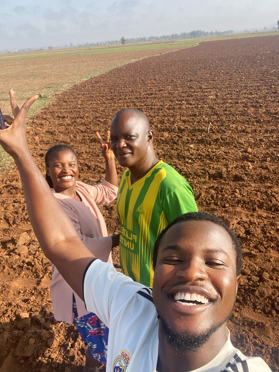 EeevaJames's tweet image. Spent the day on the farm with my family.
It reminded me just how richly the Middle Belt is blessed 
fertile lands, peaceful skies, and a heritage that speaks abundance.❤️☀️