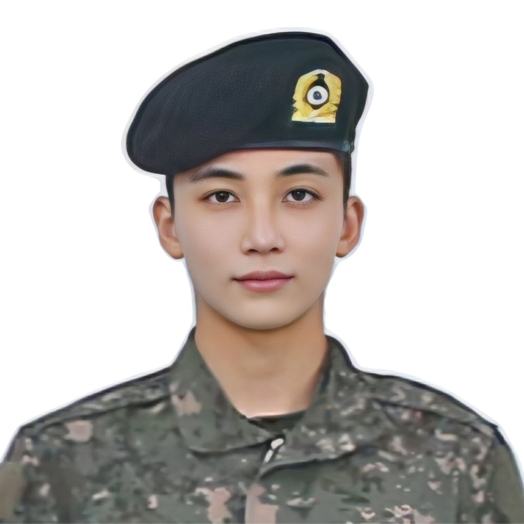 gameboyii's tweet photo. rt! jeonghan military 1x1 printable <3 https://t.co/mmS0YGjC6z
