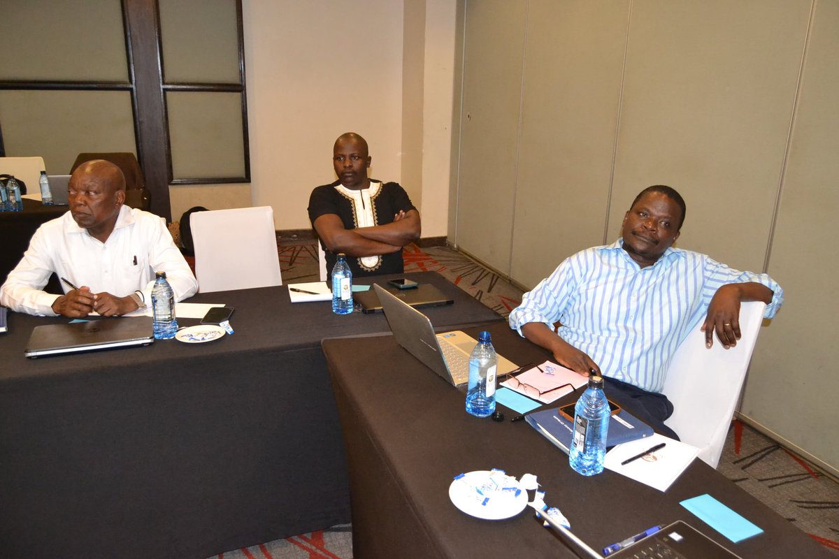 Open Phences tweet media