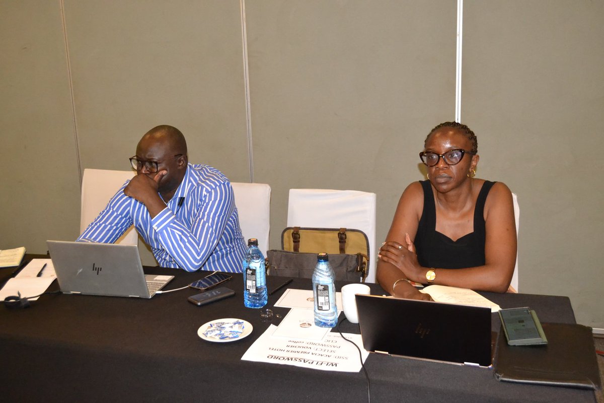 Open Phences tweet media