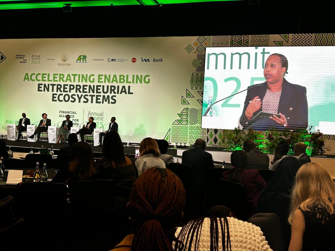 Sara Leedom (@saraeleedom) on Twitter photo 'A loan in the future will be accessed digitally, but there's a 12% smartphone access gap between men and women. Closing the digital divide is part of closing the gender gap in access to finance.' <a href="/Ksayinzoga/">Kampeta Pitchette Sayinzoga</a> CEO <a href="/BRDbank/">Development Bank of Rwanda, PLC.</a> and <a href="/Inkomoko/">INKOMOKO</a> Board member. #ChampionTheFemaleEconomy 'A loan in the future will be accessed digitally, but there's a 12% smartphone access gap between men and women. Closing the digital divide is part of closing the gender gap in access to finance.' <a href="/Ksayinzoga/">Kampeta Pitchette Sayinzoga</a> CEO <a href="/BRDbank/">Development Bank of Rwanda, PLC.</a> and <a href="/Inkomoko/">INKOMOKO</a> Board member. #ChampionTheFemaleEconomy
