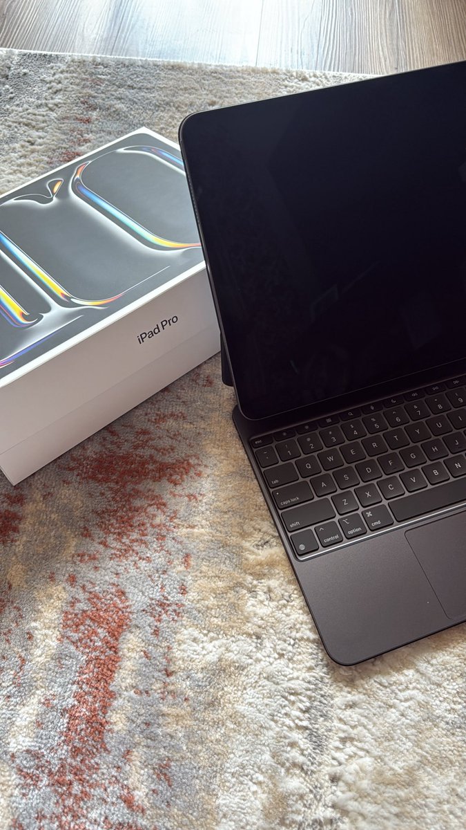 KAY 🧸 tweet media