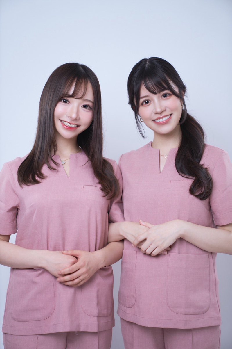 ____yukit's tweet photo. 昨日はりか先生( @dr__rika )の産休前ラスト出勤日でした。
昨日もコラボオペとして一緒に豊胸オペのデザインや仕上げに入ってもらい、りか先生の経験や工夫も取り入れながら執刀しました。

形成外科時代はほぼ毎回2人以上の医師チームでオペをして、支え合いながらカンファをしながら患者さんと向き合いましたが美容医療メインになってから1人で失投することがほとんどに。こうして他の先生と意見交換しながらオペをするのってすごく有意義だし、医師としてのかけがえのない貴重な時間だなぁとしみじみ！

りか先生、くれぐれも無理せずお体に気をつけてゆっくり休んでくださいね♡