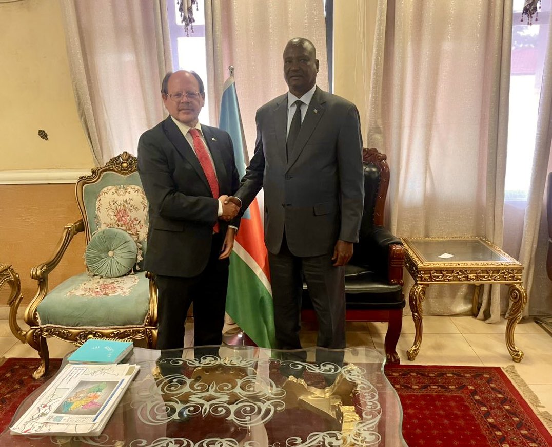 At my meeting with 🇸🇸 Vice President &amp; Chair of the Infrastructure Cluster, Hon. Taban Deng Gai, I reiterated our appeal for an immediate ceasefire, release of political detainees &amp; dialogue for peace in #SouthSudan.