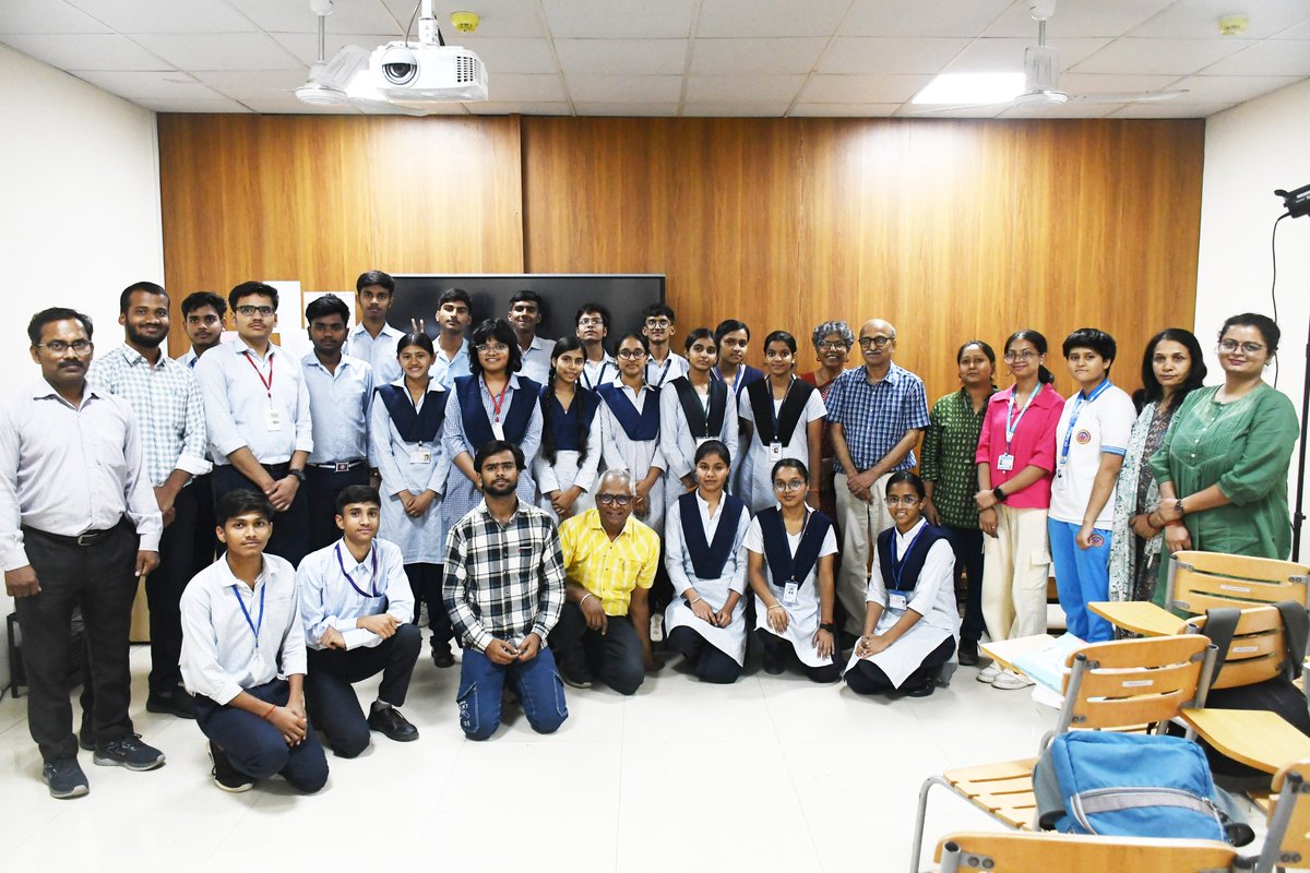 IIT Kanpur tweet media