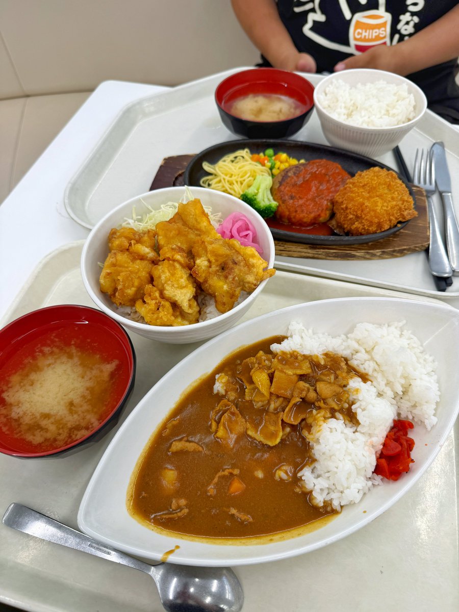 本日も現役生徒さんに城西大学の学食を案内していただきました♪
<a href="/kasukabe_newsch/">春日部ニュースch</a> 
前回はカフェだったので今回はしっかりカレーとかご飯ものを😁
話を聞けば聞くほど学食マスターでした(笑)
