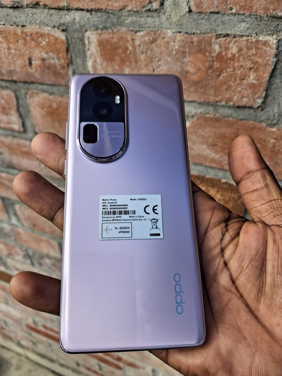 HNjaidi61638's tweet photo. Oppo Reno 10 Pro+
256gb internal storage 
12gb Ram 
Dual SIM 

Price: K1,600,000
0992527963
Blantyre, Nandos https://t.co/XmKCgUjN73
