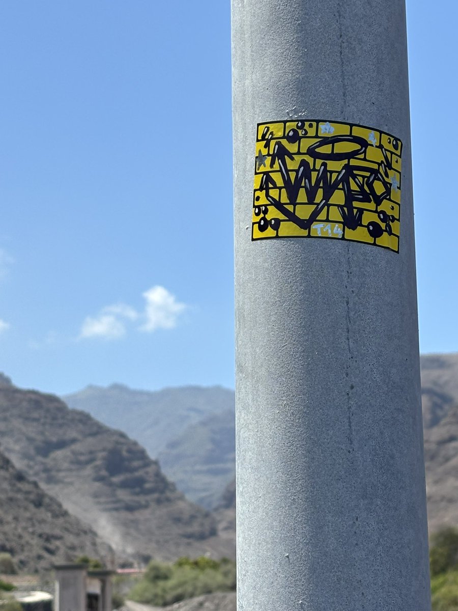 Hypograffiti tweet media