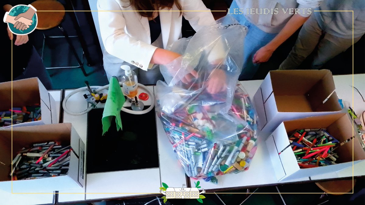 [#JeudisVerts]🌱
Collecte au lycée Jean Favard de Guéret♻️
Les 11 éco-délégués du lycée ont collecté et trié 10 kg de matériels scolaires usagés, à destination de la fondation Terracycle qui lutte contre la pollution plastique dans les océans, pour le recycler en bancs publics.