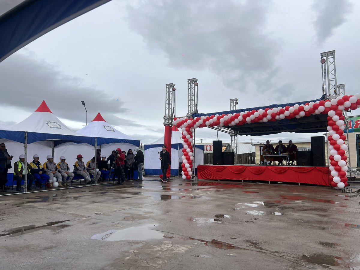 Эрдэнэт хотын үерийн эрсдэлийн менежмент, усны чанар хангамжийг сайжруулах “Гамшигт тэсвэртэй Эрдэнэт хот” төслөө эхлүүллээ.  Төслийг  <a href="/EBRD/">The EBRD</a> 7 сая ам.долларын хөнгөлөлттэй зээл, Европын Холбооны 6.71 сая еврогийн буцалтгүй тусламжаар  хэрэгжинэ.