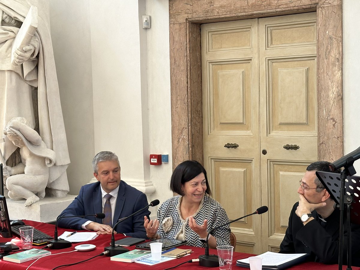 ACLI di Roma aps (@acli_roma) on Twitter photo #AbitareUnMondoSostenibile <a href="/borzilidia/">Lidia Borzi</a> "Per le <a href="/Acli_nazionali/">Acli Nazionali</a> la sostenibilità è scelta identitaria, fondata sulla convinzione che tutto è connesso. È la visione dell’ecologia integrale di Francesco, rilanciata da Papa Leone XIV, e in coerenza con i principi dell’Agenda 2030". #AbitareUnMondoSostenibile <a href="/borzilidia/">Lidia Borzi</a> "Per le <a href="/Acli_nazionali/">Acli Nazionali</a> la sostenibilità è scelta identitaria, fondata sulla convinzione che tutto è connesso. È la visione dell’ecologia integrale di Francesco, rilanciata da Papa Leone XIV, e in coerenza con i principi dell’Agenda 2030".