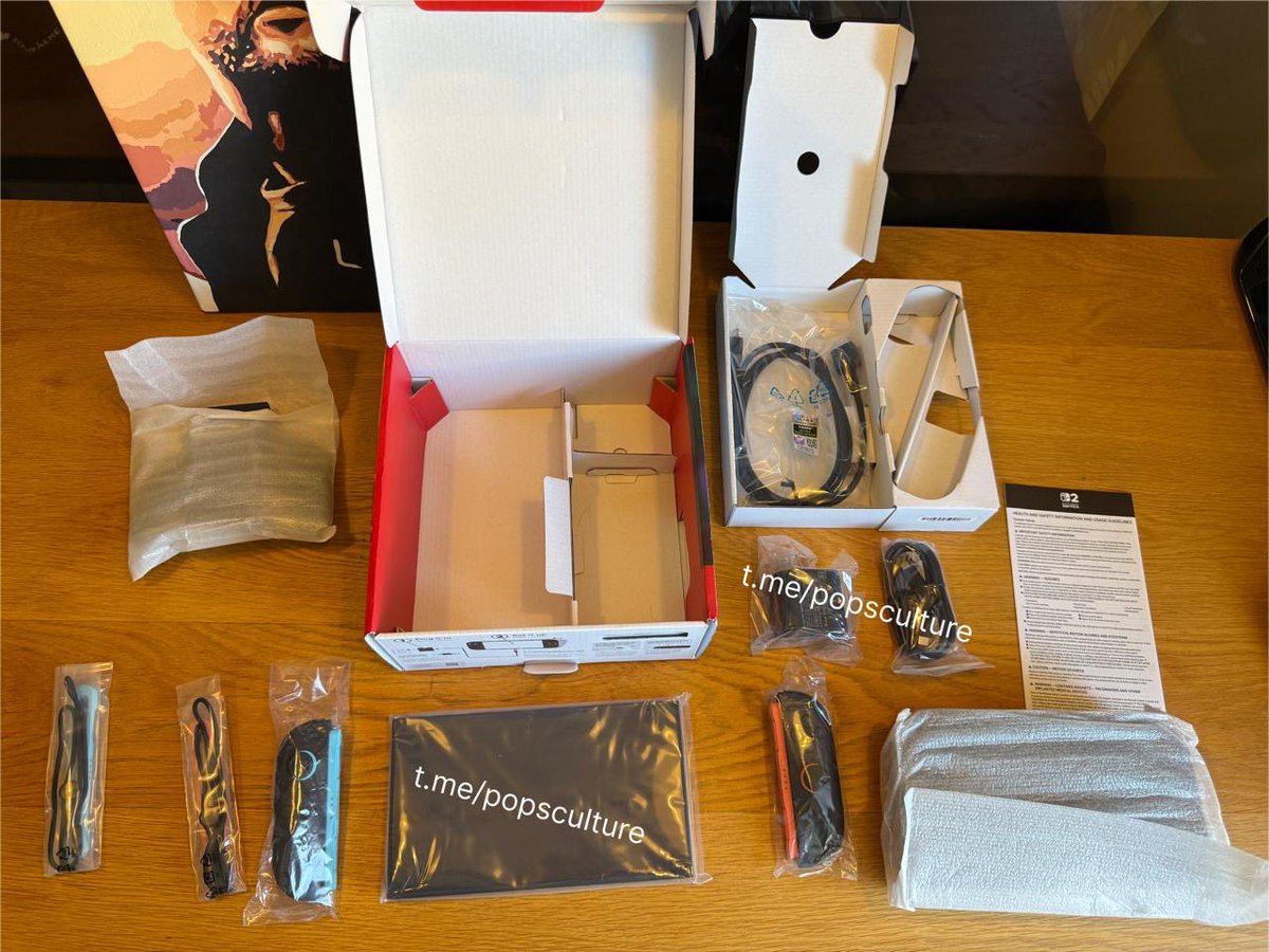 dead_sek's tweet image. Пока видео с распаковкой монтируется, давайте хоть что-нибудь вам расскажем

Во-первых, мы держим в руках первый Switch 2 в России!

ПРОДОЛЖЕНИЕ В ТРЕДЕ