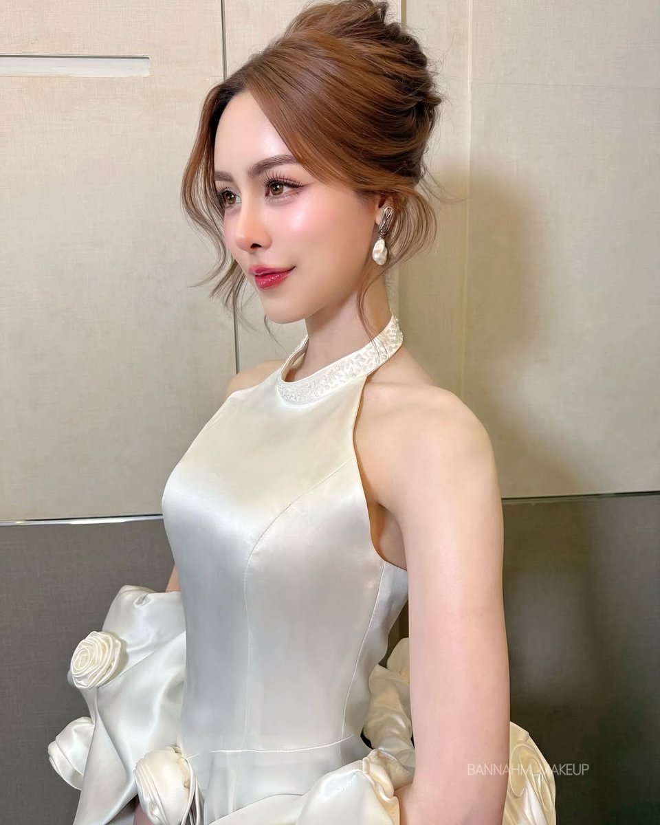 รอคนสวยเดินพรมแดง

PP AT KAZZ AWARDS 

#KazzAwards2025xPPPUN