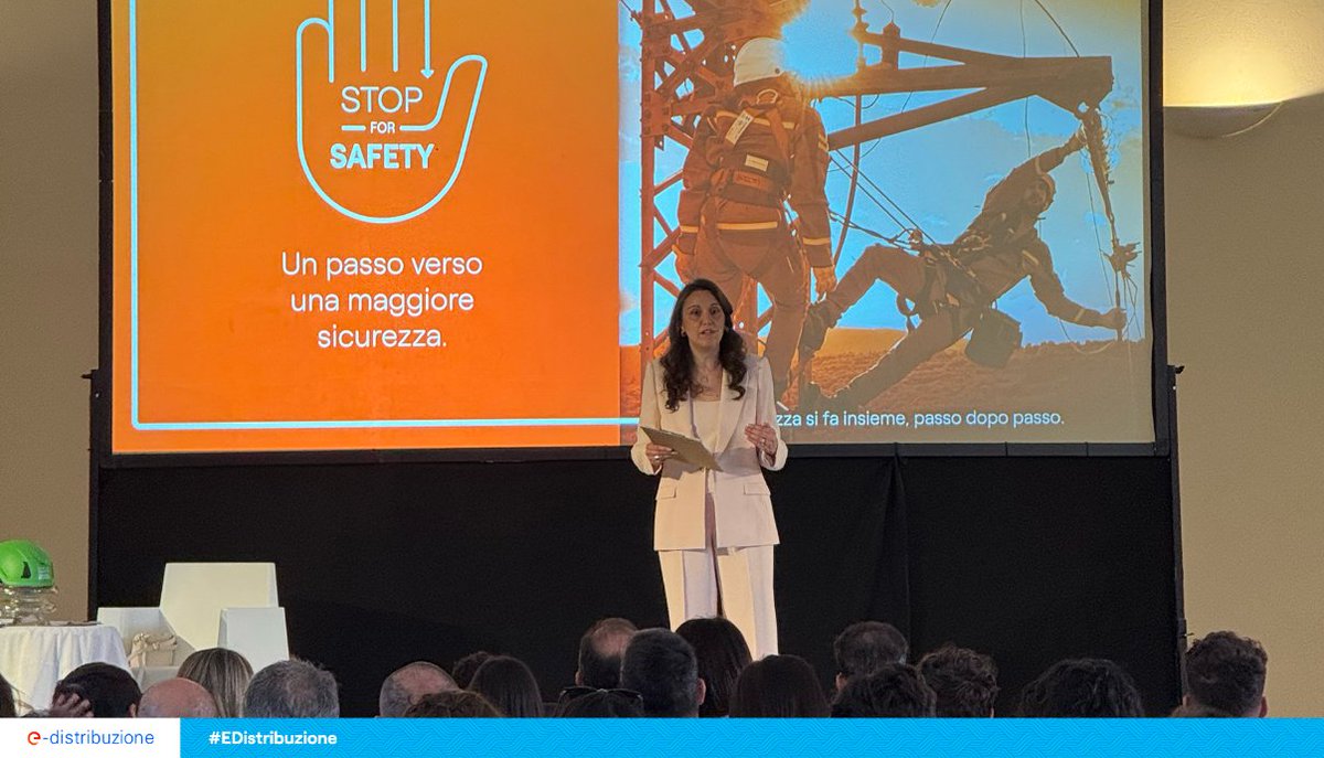 edistribuzione's tweet photo. Oggi ci siamo fermati per riflettere insieme sulla sicurezza.
In 104 sedi e con oltre 20,000 persone è tornato #StopForSafety, evento che unisce testimonianze, occasioni di confronto e di ingaggio.
Perché la sicurezza si costruisce insieme, ogni giorno.
Scopri la gallery.👇 https://t.co/WGfGoXbd9C