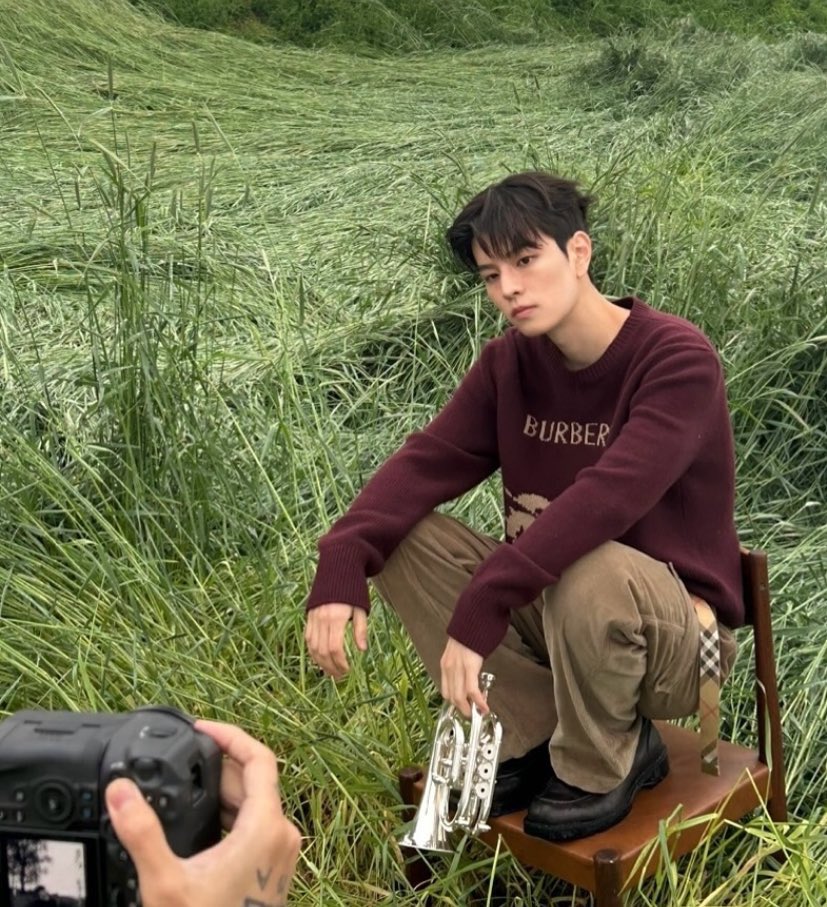 SEUNGM1NE's tweet photo. SO SO HANDSOMEEE https://t.co/6yrlhpa88q